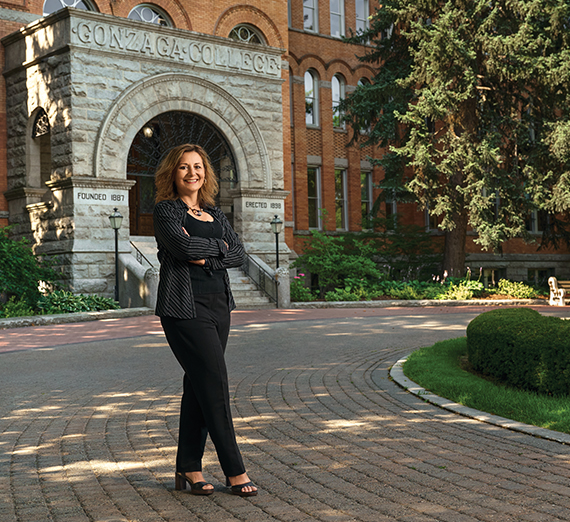 Salón Gonzaga College con sol